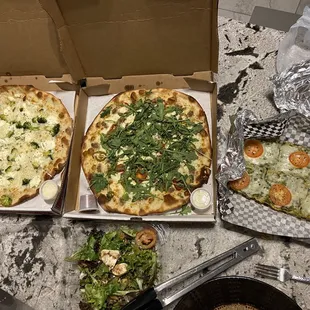 food, pizza