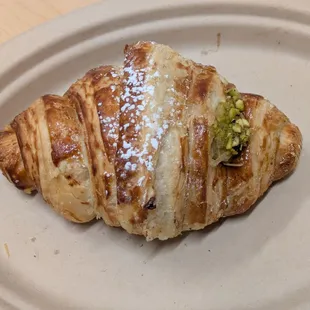 @endoedibles on Instagram 12/05/24
 
 Pistachio Cream Cornetto