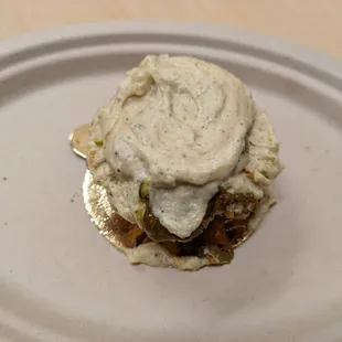 @endoedibles on Instagram 12/05/24
 
 Pistachio Cream Cake