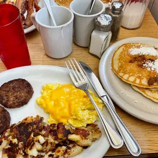 Miss Bertha&apos;s Breakfast Special (veggie sausage)