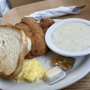 Fish and grits