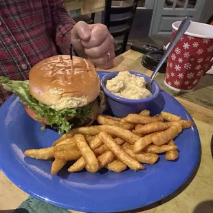 Cheeseburger, Fries, Grits