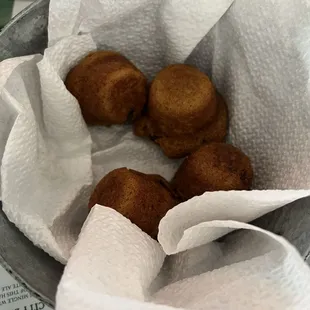 Complimentary muffins to start