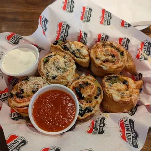 Veggie pizza muffins with ranch and marinara sauce