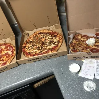 7" Deluxe Pizza