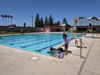 Fruitridge Community and Aquatic Center