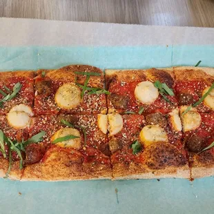 Meatball pizza.  Plant based!