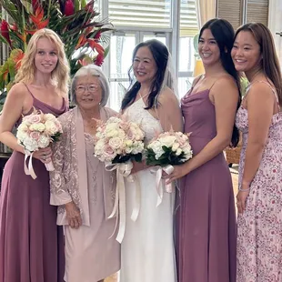 My bridesmaids and their beautiful bouquets .