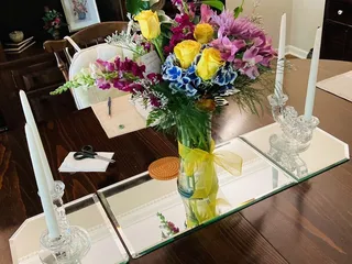 Ladybug's Flowers & Gifts