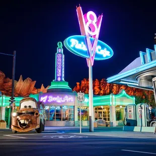 Flo's V8 Cafe
