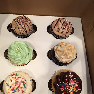 Top row is double chocolate, second row is margarita and salted caramel, and bottom row is vanilla and fudge.