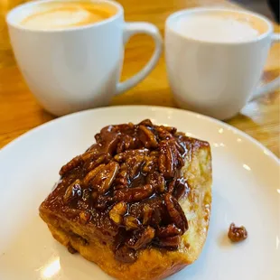 Sticky bun with latte (L, $4.90) and chai latte (S, $4.40)