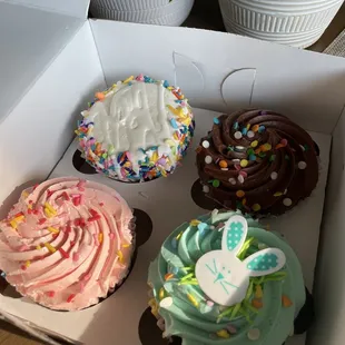 Combo cupcakes