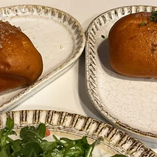 We ordered one of each: urban, garlic butter, and truffle, honey, pecorino buns.