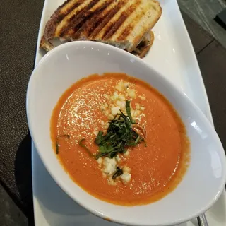 Tomato Basil Soup