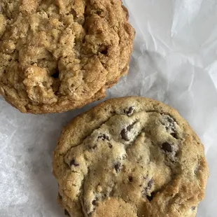 Oatmeal cream pie and chocolate chip cookie