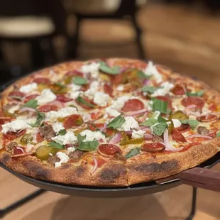 The Daddy&apos;s Pizza! Phenomenal! Best pizza I&apos;ve had in years. Caution: the peppers are not for wimps! This pizza is hot!