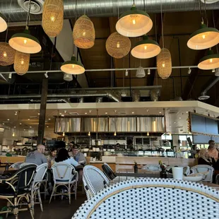 Atmosphere spacious clean and inviting