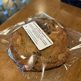 Chocolate Chip Cashew Cookie