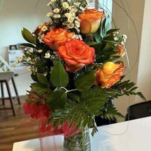 Dozen Roses Bouquet In Vase Bv07501
