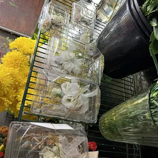 Boutonnières and corsages