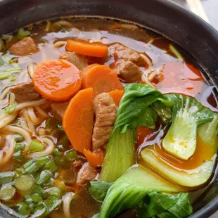 Taiwanese braised beef noodle soup