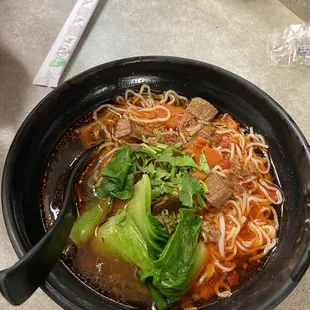 Taiwanese Braised Beef Noodles