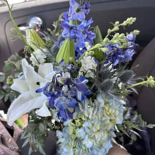 Flower arrangement for a death anniversary