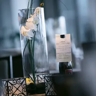 Floral Decor by Flowergirls Hawaii | Photo by Mike Pham Photography | Coordination by Couture Weddings Hawaii | Chun Wedding