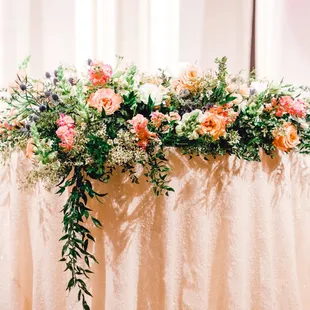 Sweetheart table decor