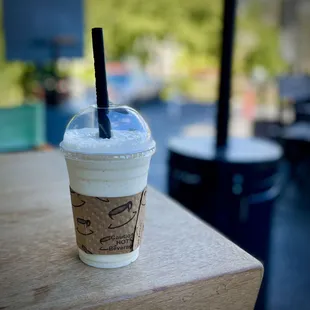 Peach smoothie. Very milky.