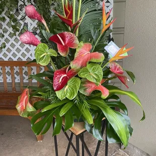 Tropical arrangement for 75th anniversary