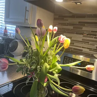 Tulip flower arrangement