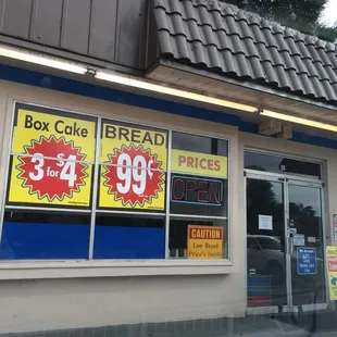 the price of a box cake