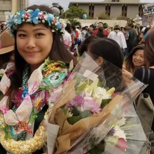 the Haku I custom made for my graduation! It was beautiful and lasted for several days with the right care