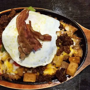 Skillet with chorizo