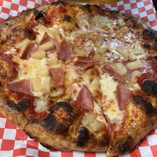 Hawaiian Pizza