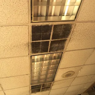 Air vents on ceiling, when was the last time it was cleaned????