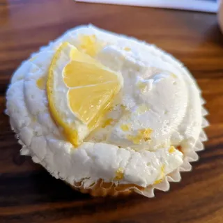Lemon Delight Cupcake