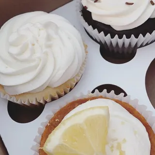 Chocolate Cream Cheese Cupcake