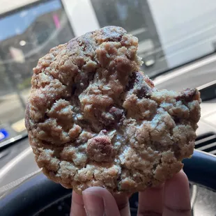 Oatmeal Milk Chocolate Oatmeal Cookie