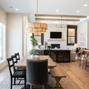 Open concept eating area.