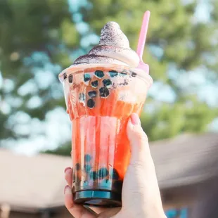 Thai float with cookies &amp; cream + boba