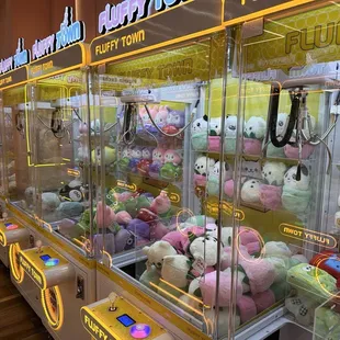 Claw Machine Heaven!!
