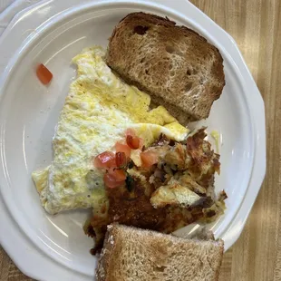 Veggie omelet. Said 2 eggs but pretty sure it was 1.