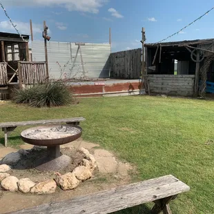 ramen and noodles, outside