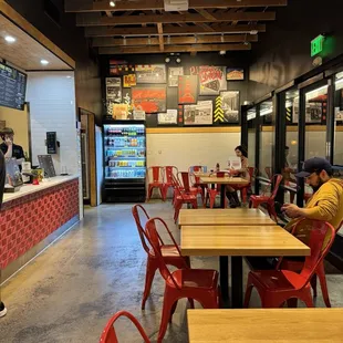 the inside of a fast food restaurant