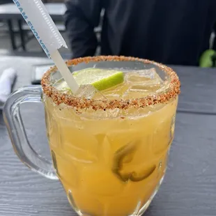 Mango jalapeño margarita