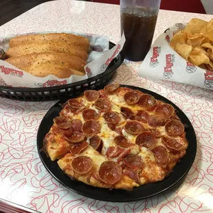 I always love the Old World Pepperoni they serve here.