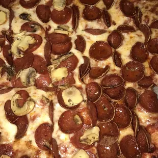 Old world pepperoni with mushroom
